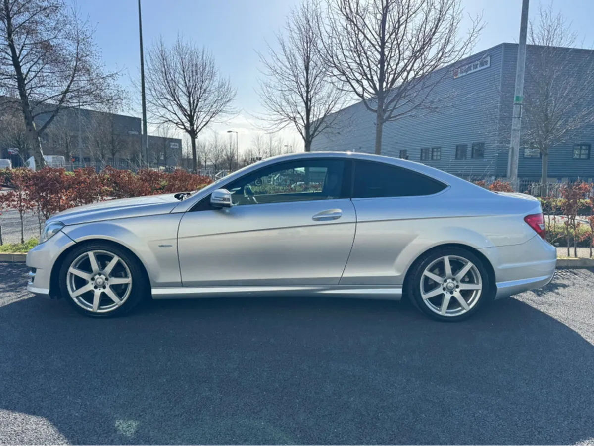 Mercedes-Benz C-Class 2.1 CDI SPORT  AUTO  AMG LIN - Image 2