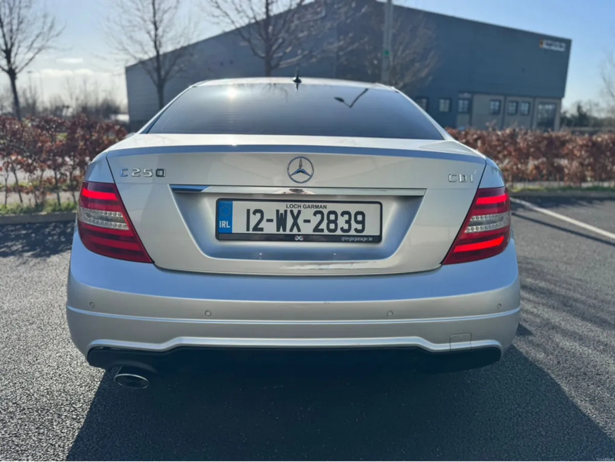 Mercedes-Benz C-Class 2.1 CDI SPORT  AUTO  AMG LIN - Image 4