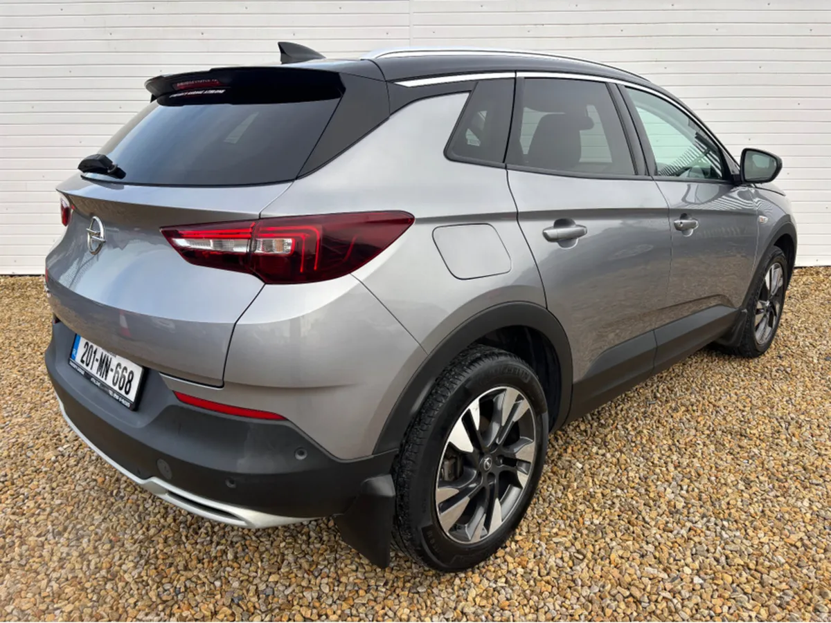 Opel Grandland X SRI 1.5 TURBO D AUTOMATIC - Image 3
