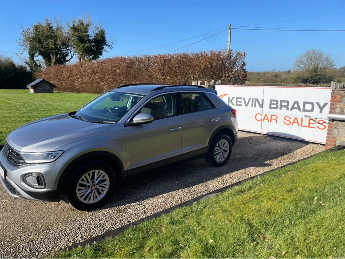 Volkswagen T-Roc 1.0 LITRE TSI LIFE MODEL - Image 3