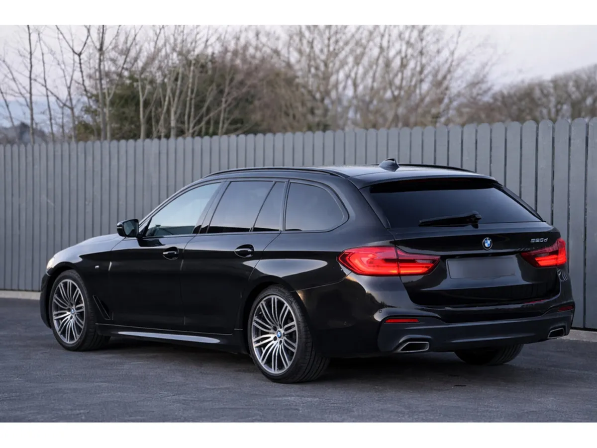 BMW 5-Series M SPORT MHEV AUTO 520 D TOURING - Image 2
