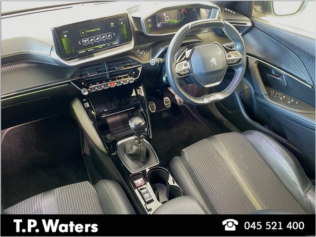 Peugeot 2008 1.2 GT - PURETECH - HUGE SPECIFICATIO - Image 2