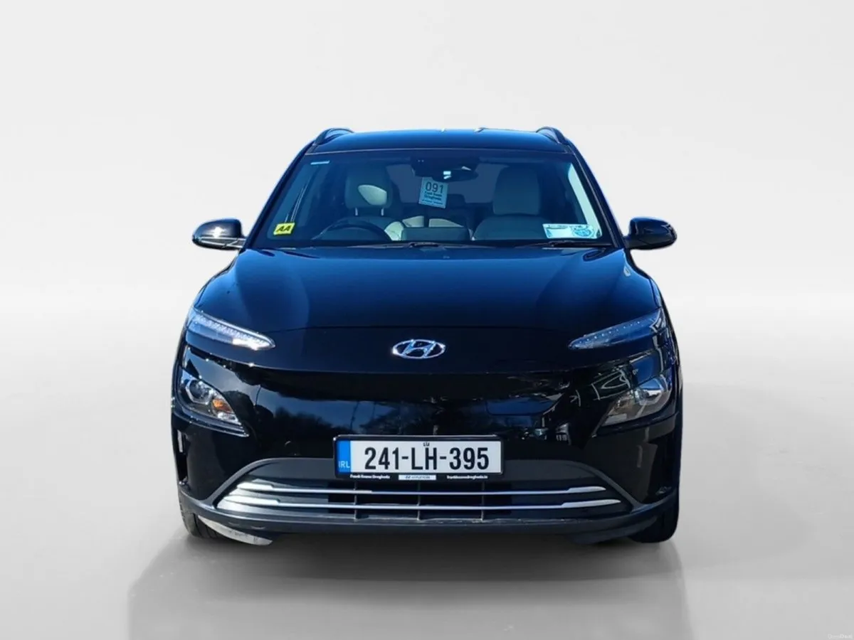 Hyundai KONA Kona EV Premium 64 kWh - Image 3