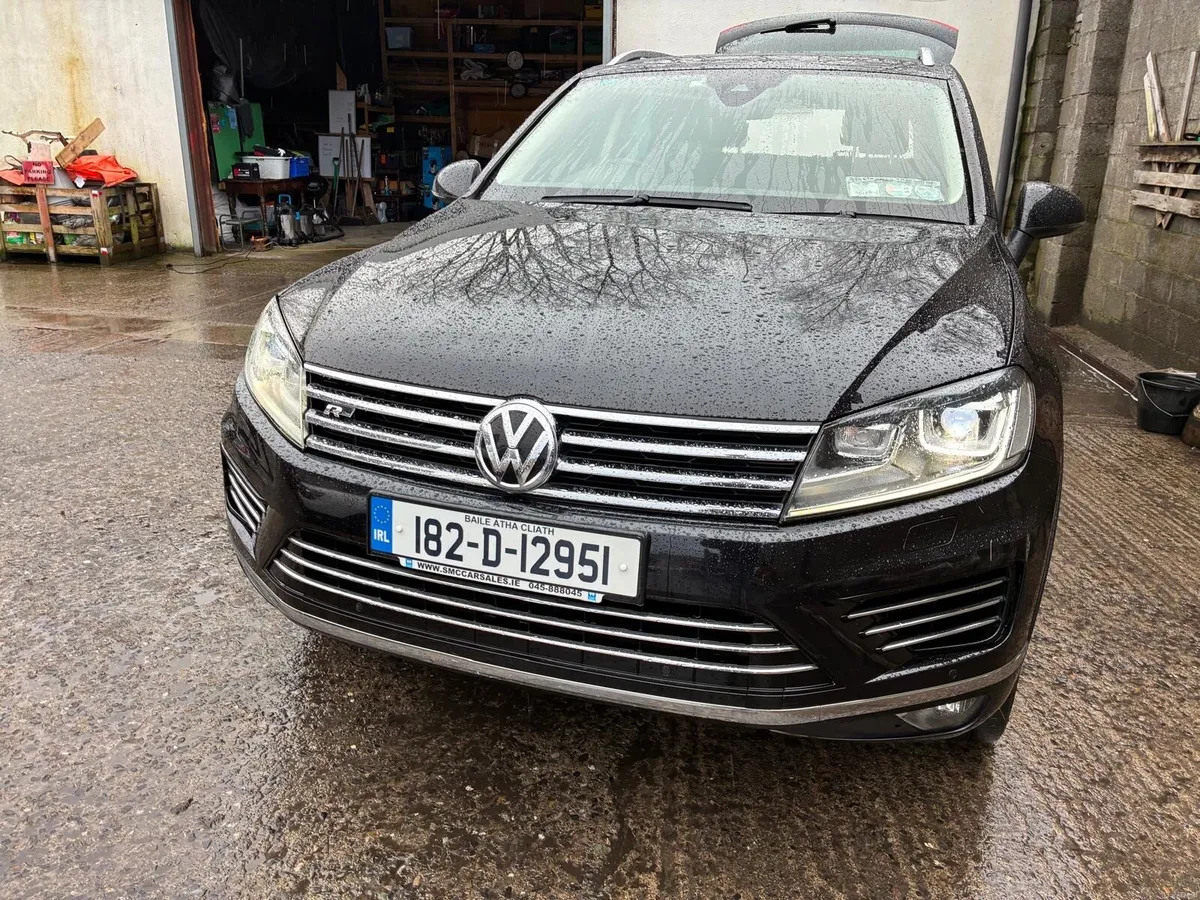 Volkswagen Toureag 5 seat commercial - Image 1