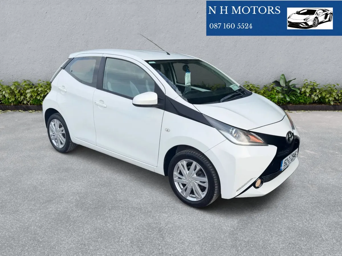 Aygo 2015 X-PLAY 1.0 *** REALLY LOW KM’S*** - Image 1