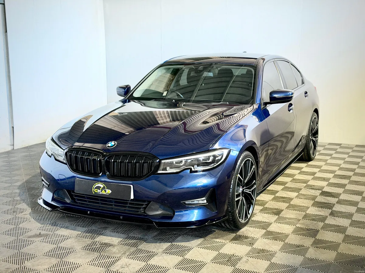 BMW 3-Series 2019 SE *M Performance Kitted* - Image 4