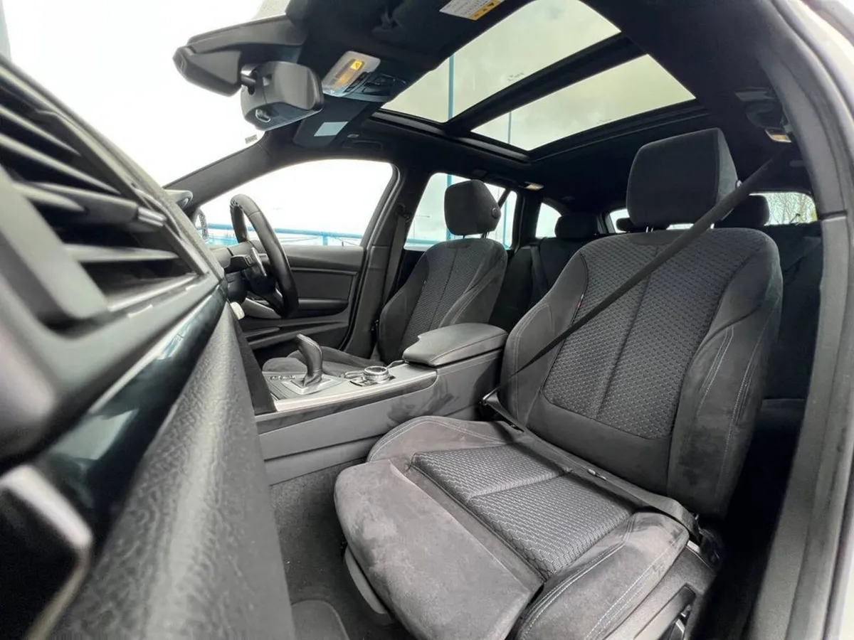 BMW 3-Series 320d M-SPORT COMPETITION TOURING // F - Image 2