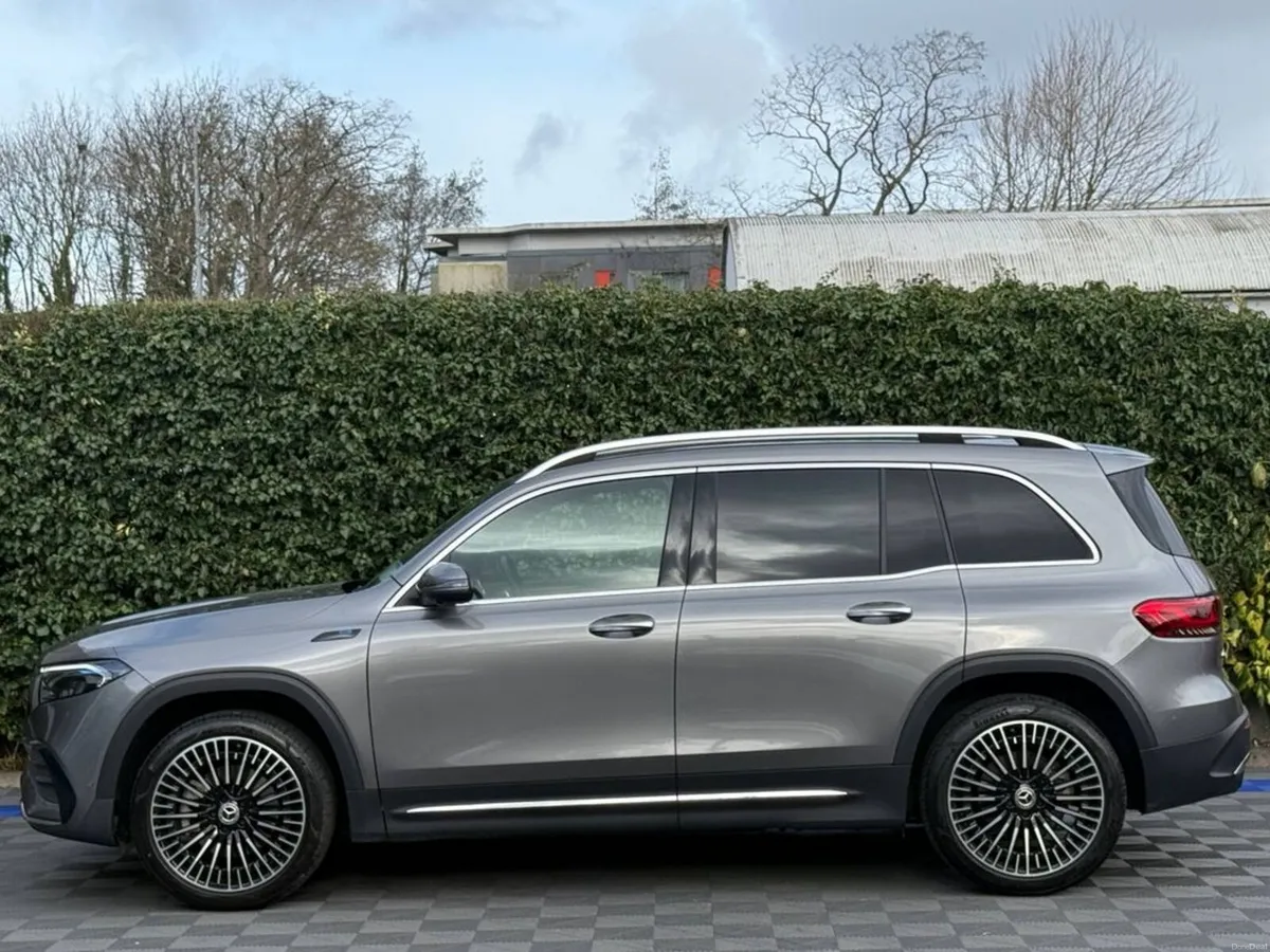 Mercedes-Benz EQB EQB250 4MATIC AMG-LINE PREMIUM 7 - Image 3