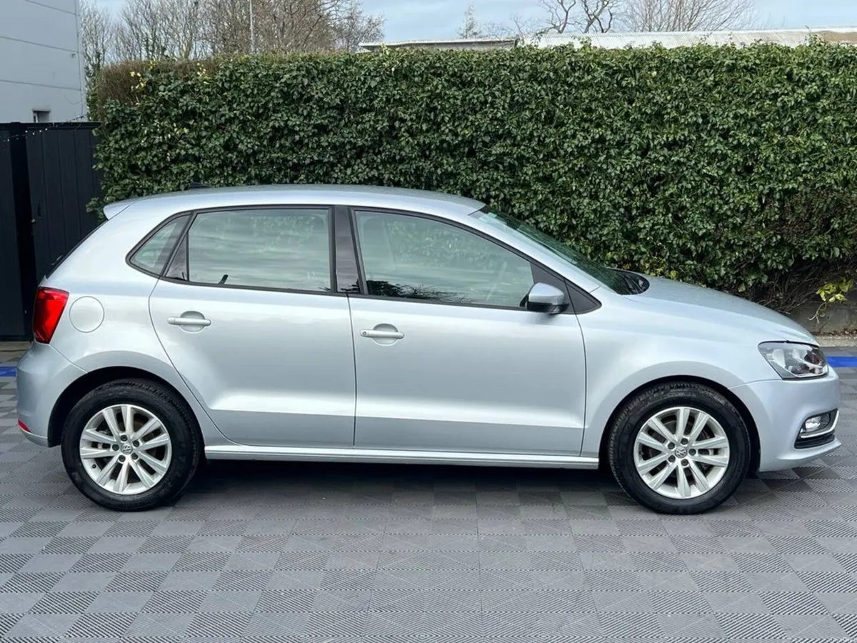 Volkswagen Polo COMFORTLINE 1.2 TSI AUTO // LOW MI - Image 2