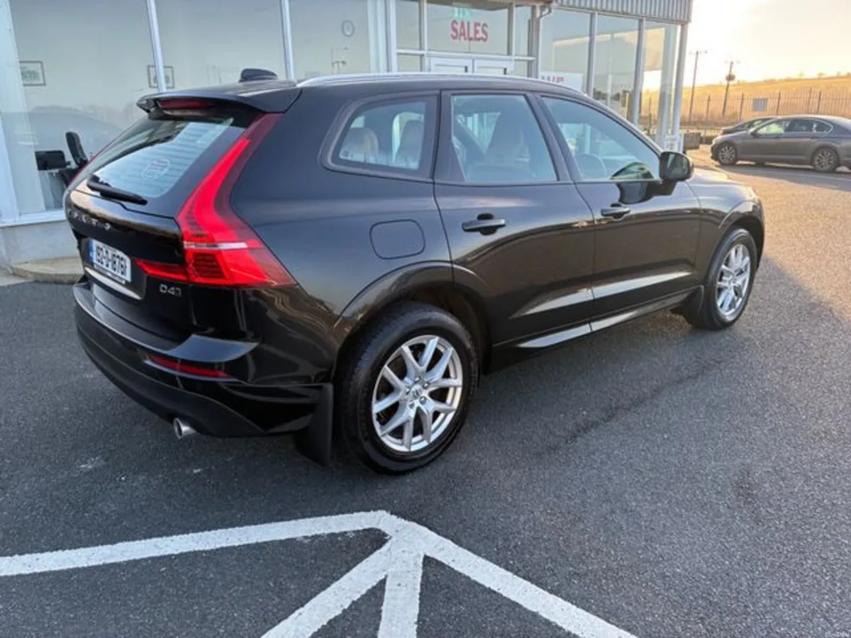 Volvo XC60 D4 AWD MOM 5DR - Image 3