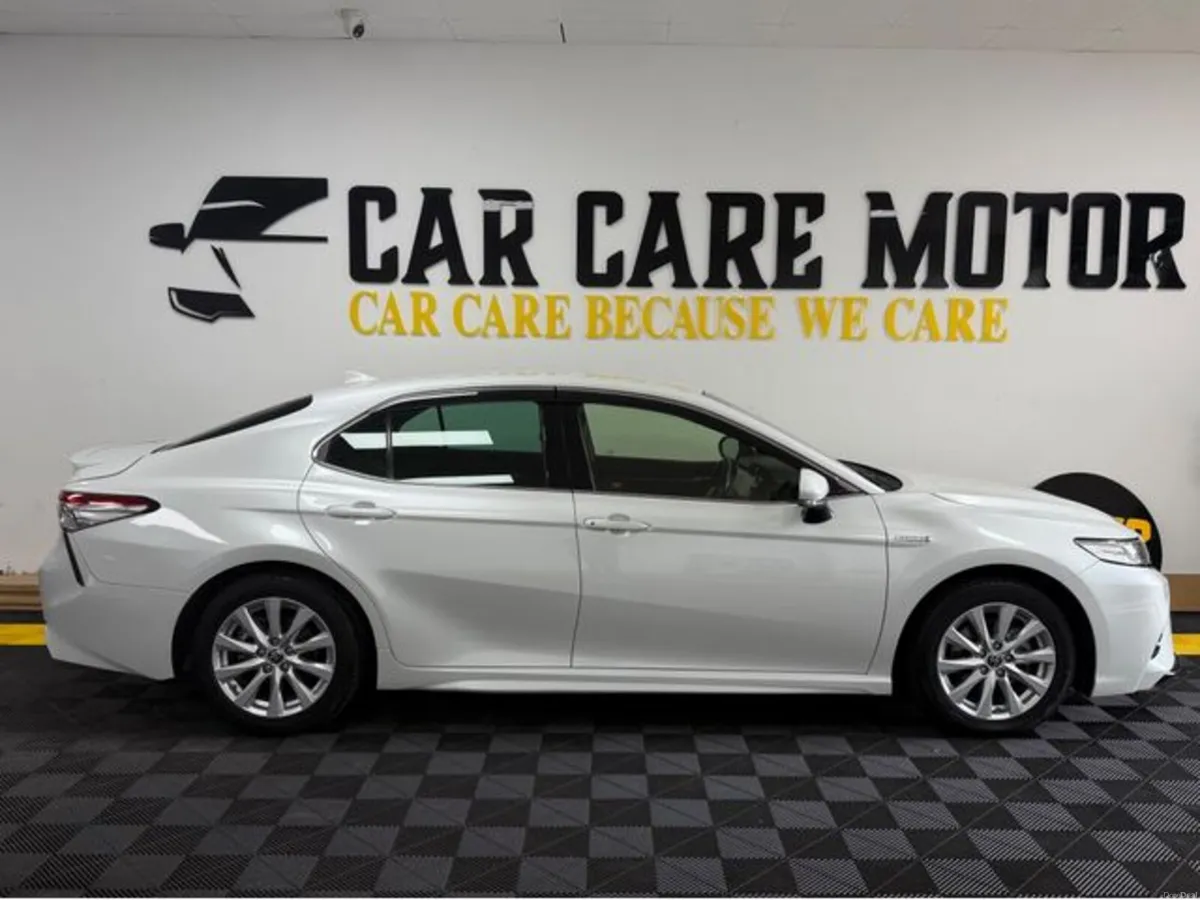 Toyota Camry 2020 Camry Hybird - Image 3