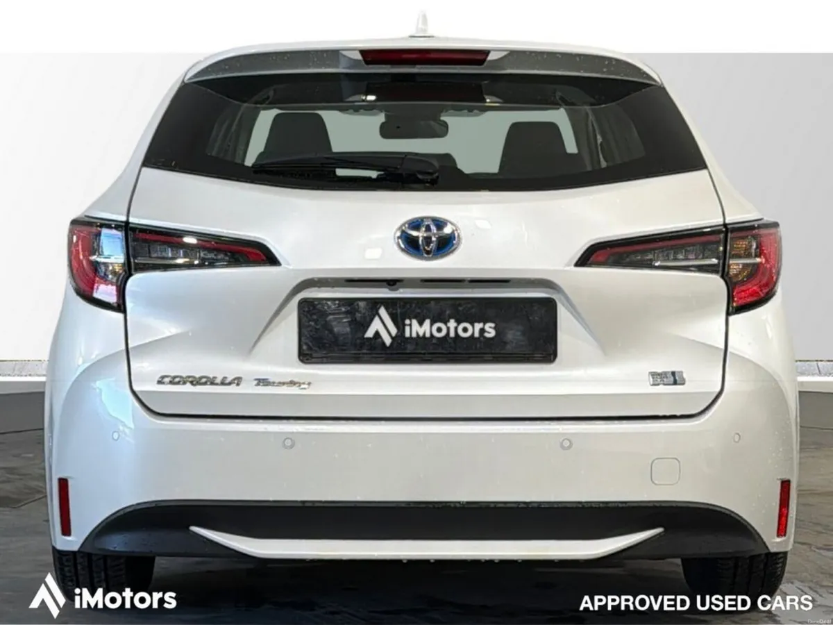 Toyota Corolla TOURING HYBRID X AUTOMATIC - Image 4