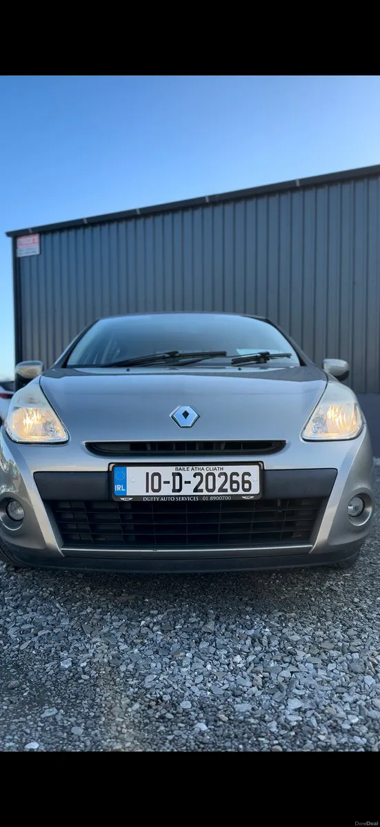 2010 Renault Clio 1.2 Petrol - VERY LOW MILEAGE - Image 3