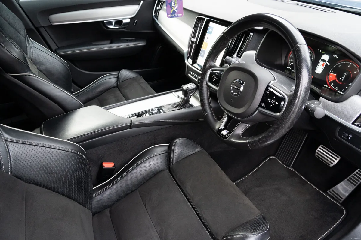 2018 Volvo S90 R-DESIGN - Image 2