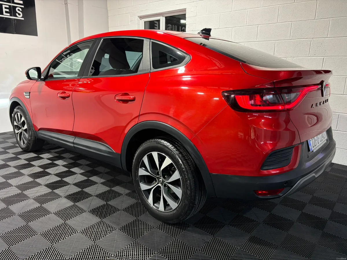 Renault Arkana 2022 AUTOMATIC ICONIC SPEC EXTRAS - Image 2