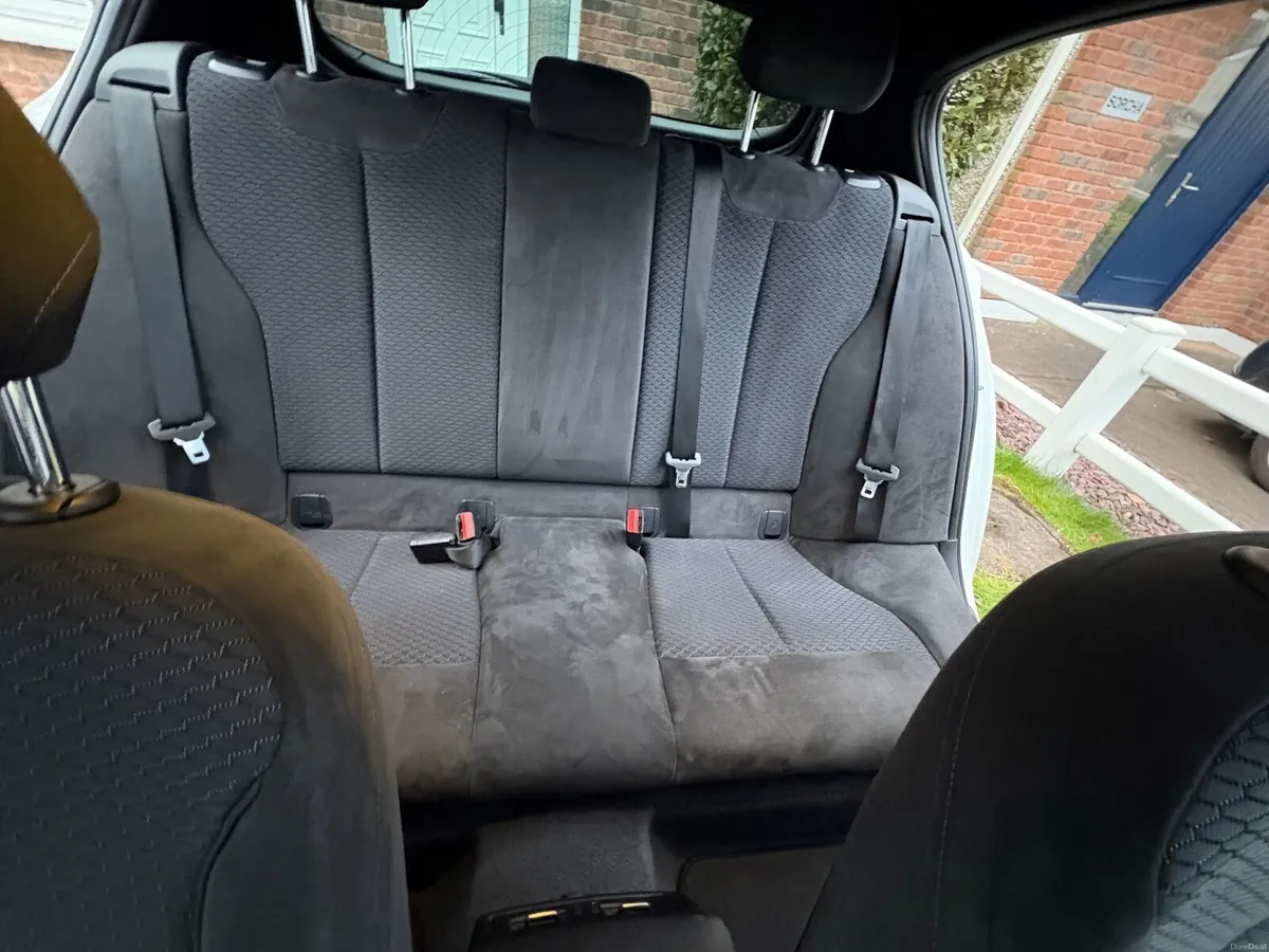 BMW 1-Series 120i - Image 4