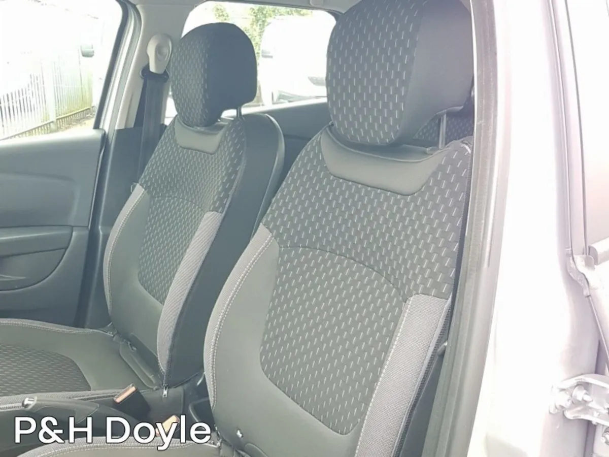 Renault Captur DYNAMIQUE NAV - Image 4
