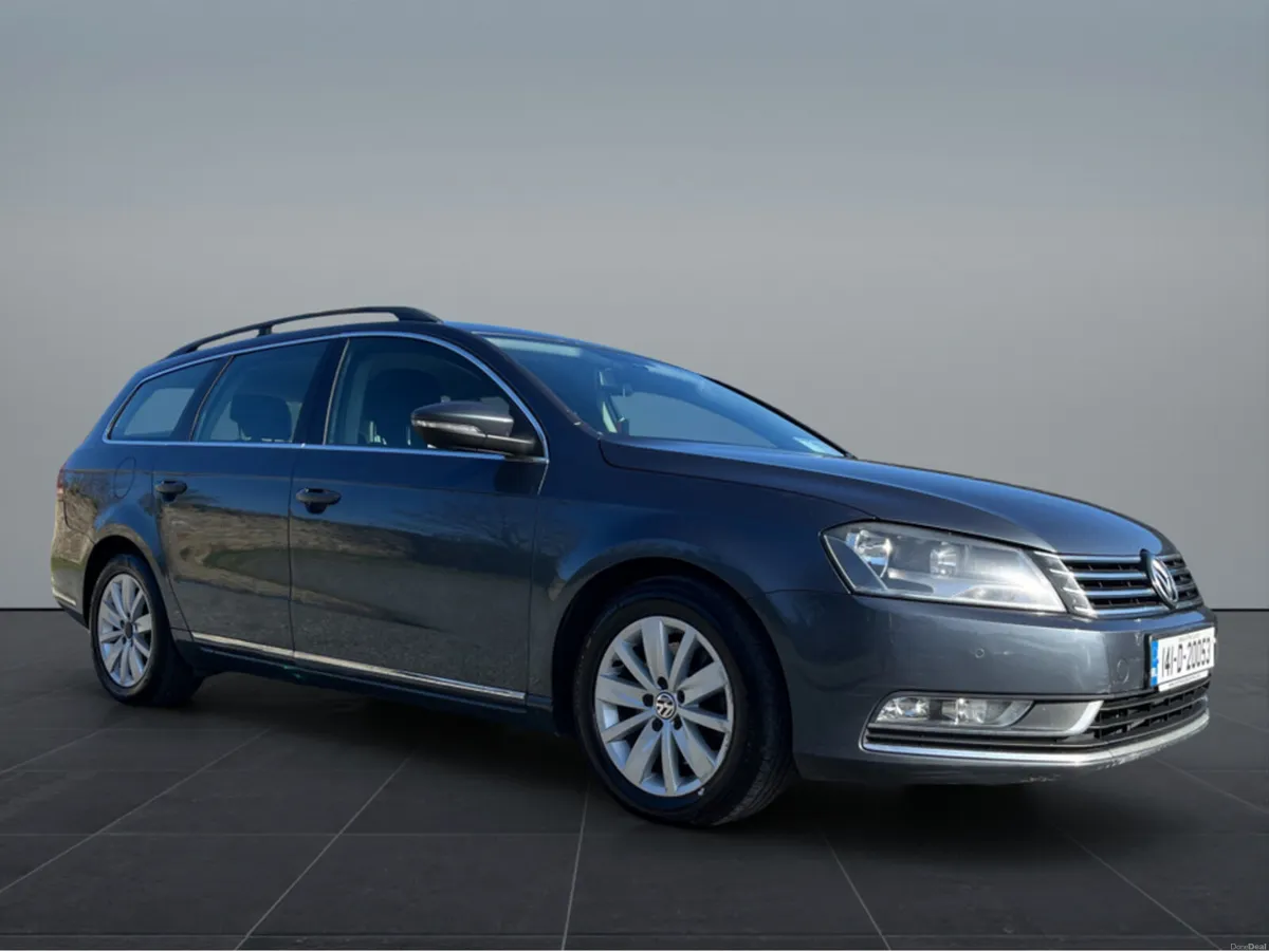 Volkswagen Passat CL 1.6 BLUEMOTION MANUAL 6SPEED - Image 1