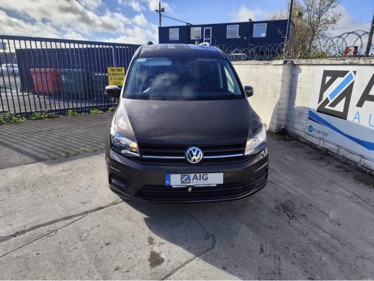 VW CADDY MAXI LIFE C20 2.0 Diesel AUTO WAV - TAXI - Image 2