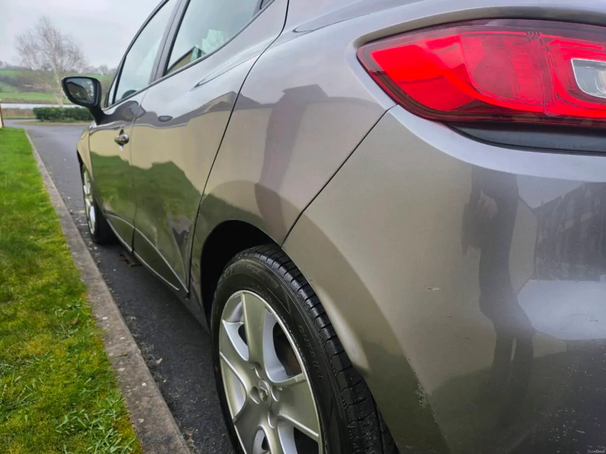 152 Clio ONLY 23k Km New NCT - Image 4