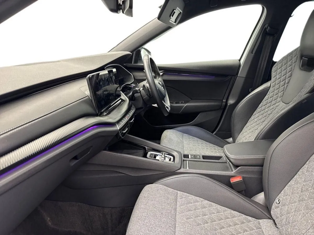 Skoda Octavia 2.0TDI DSG SPORTLINE *4.9% APR* €105 - Image 2