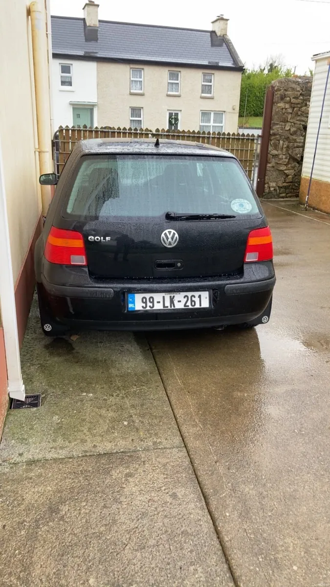 Volkswagen Golf 1999 - Image 1