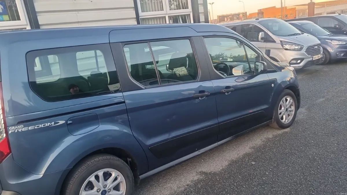 Ford Tourneo Connect 2021 - Image 1