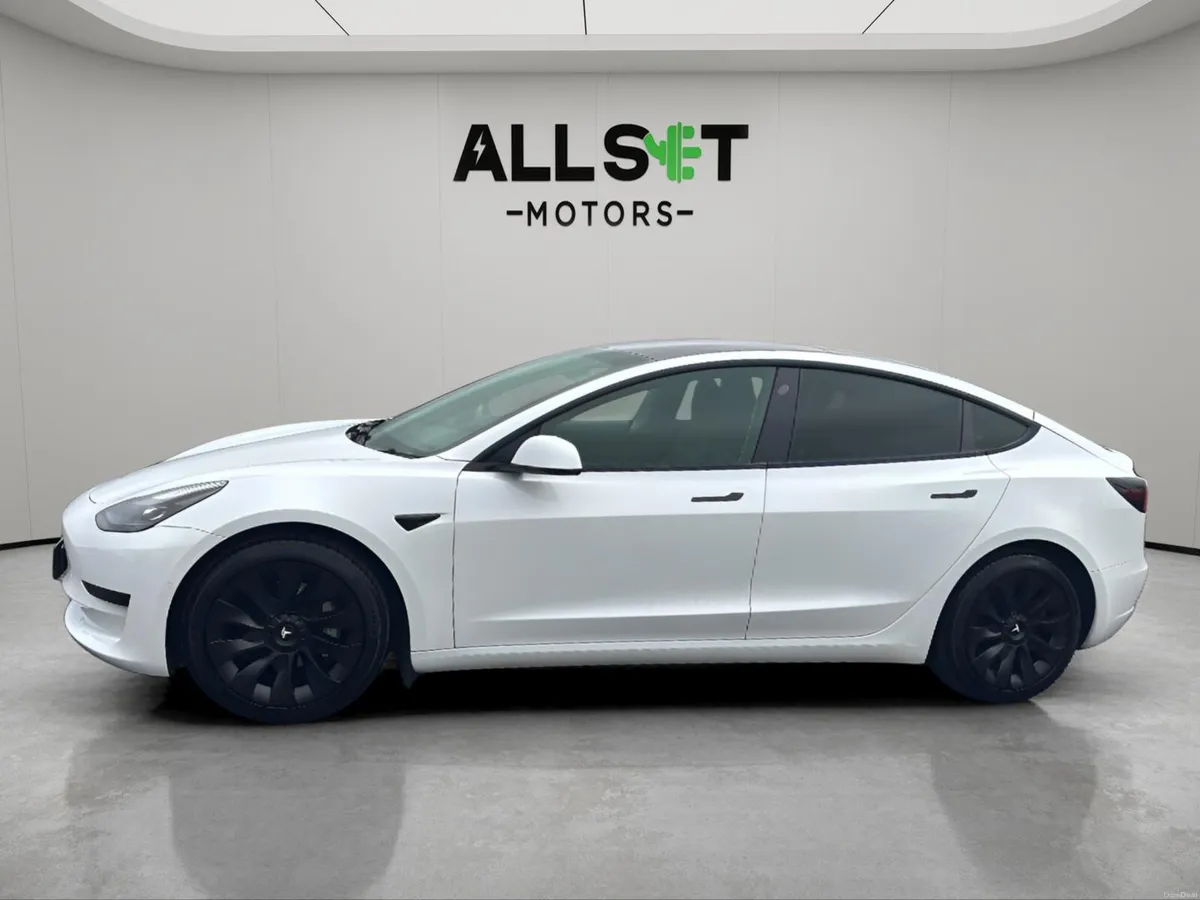 Tesla Model 3 2021 - Image 3