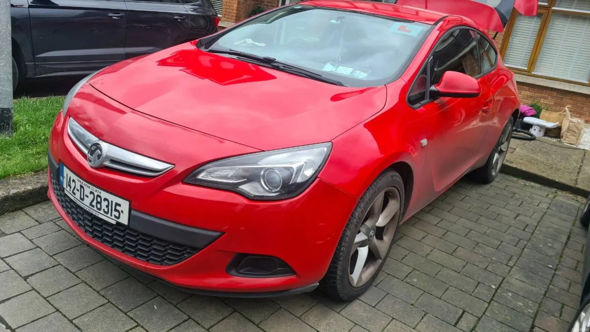 Opel Astra GTC. Quick sale! BARGAIN! - Image 4