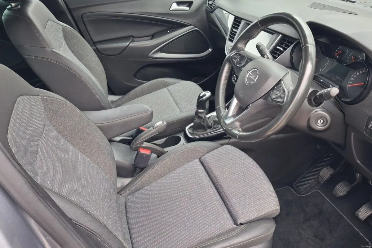 Opel Crossland SRI 1.2 Petrol - Image 5
