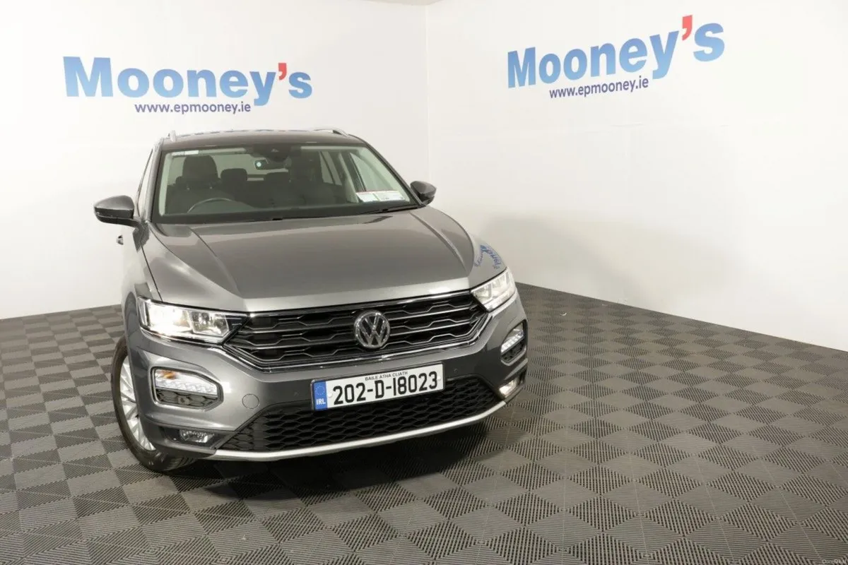 Volkswagen T-Roc DESIGN 1.0L PETROL HATCHBACK - Image 2