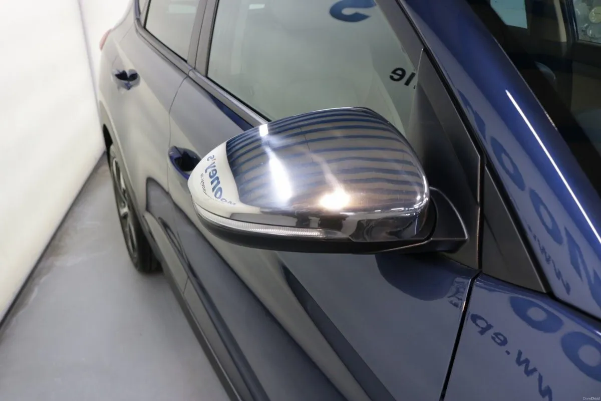 Hyundai Tucson AUTOMATIC EXECUTIVE 1.7L DIESEL SUV - Image 4