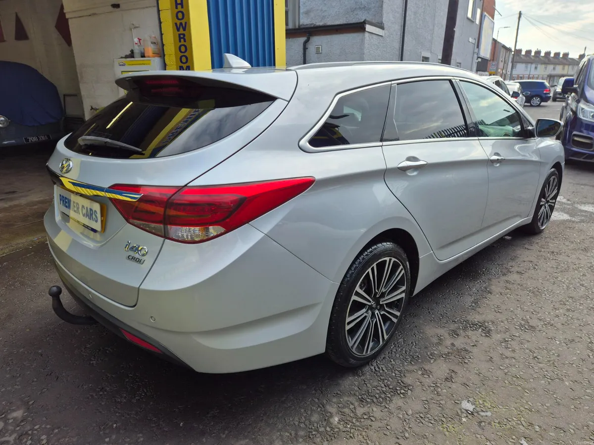 Hyundai i40 2016 - Image 2