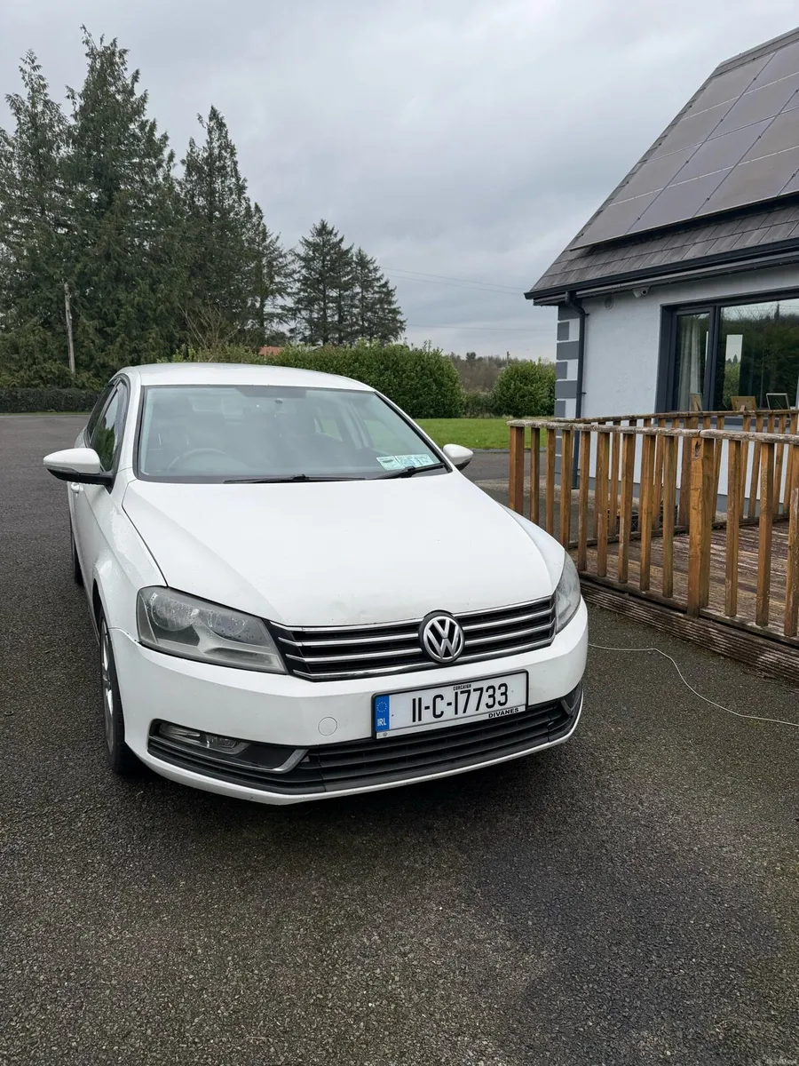 Volkswagen Passat - Image 1