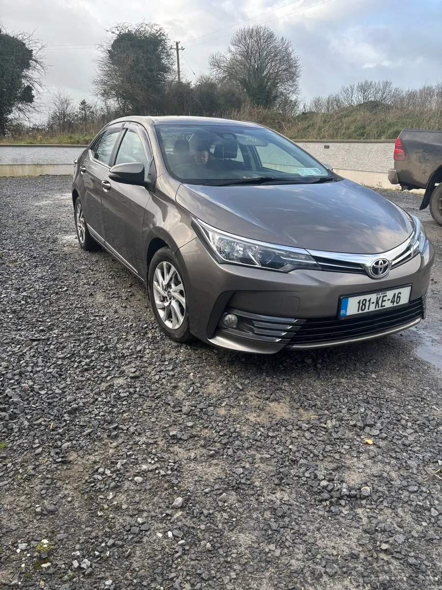 Toyota Corolla - Image 2