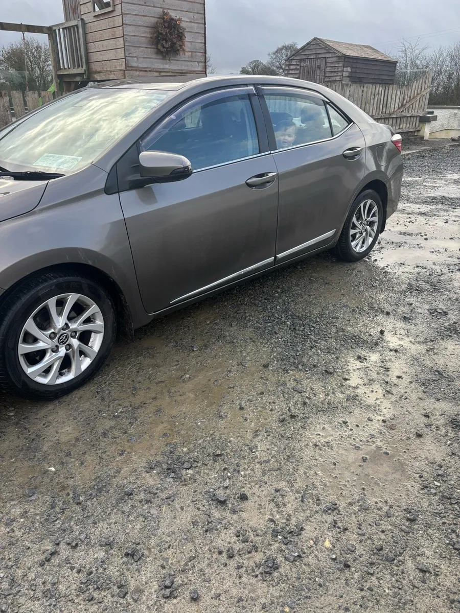 Toyota Corolla - Image 4