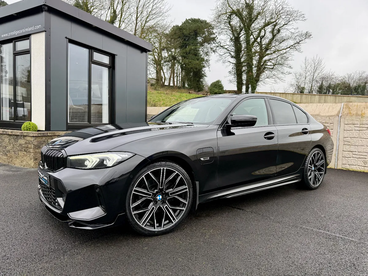 231 BMW 330 E M SPORT AUTO,LEATHER,BLACK,BODY KIT - Image 1