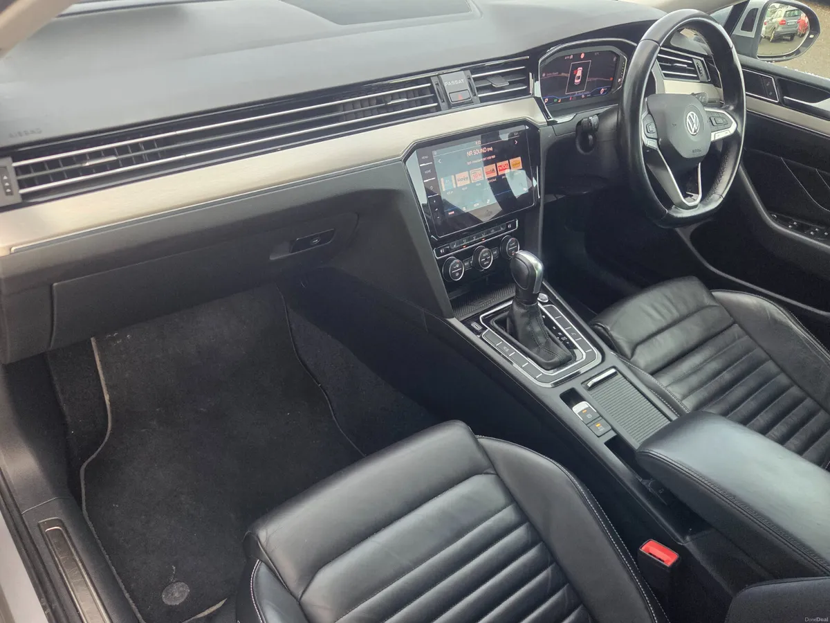Volkswagen Passat 2020 - Image 4