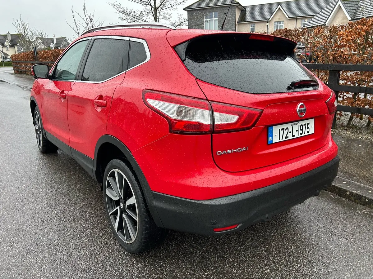 Nissan Qashqai 2017 NCT 07/27 - Image 3