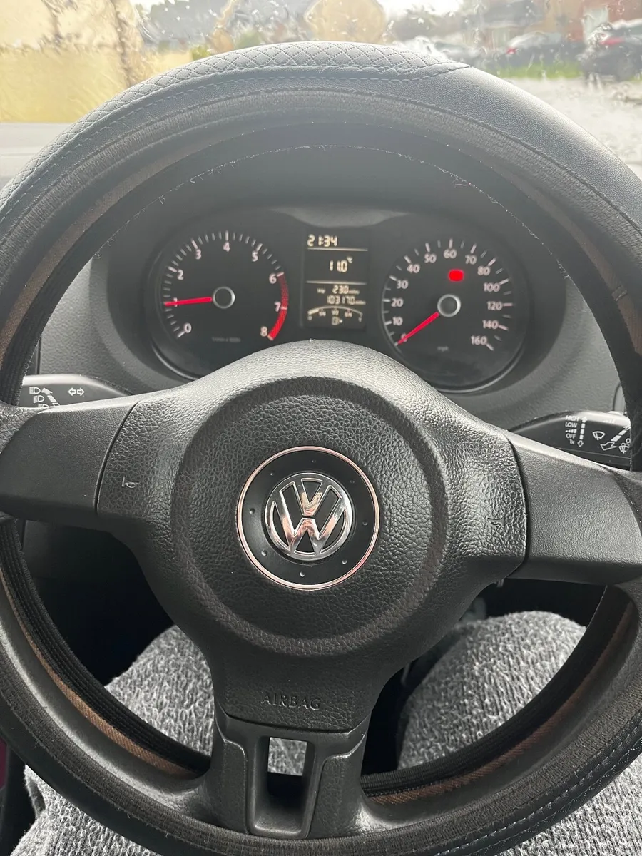 Volkswagen Polo 2011 - Image 3