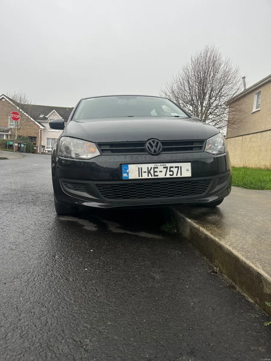 Volkswagen Polo 2011 - Image 2
