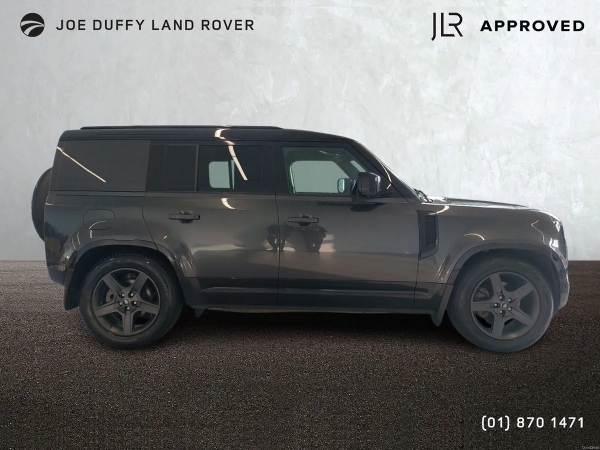 Land Rover Defender *SOLD* X-Dynamic SE 110 3.0 D - Image 4