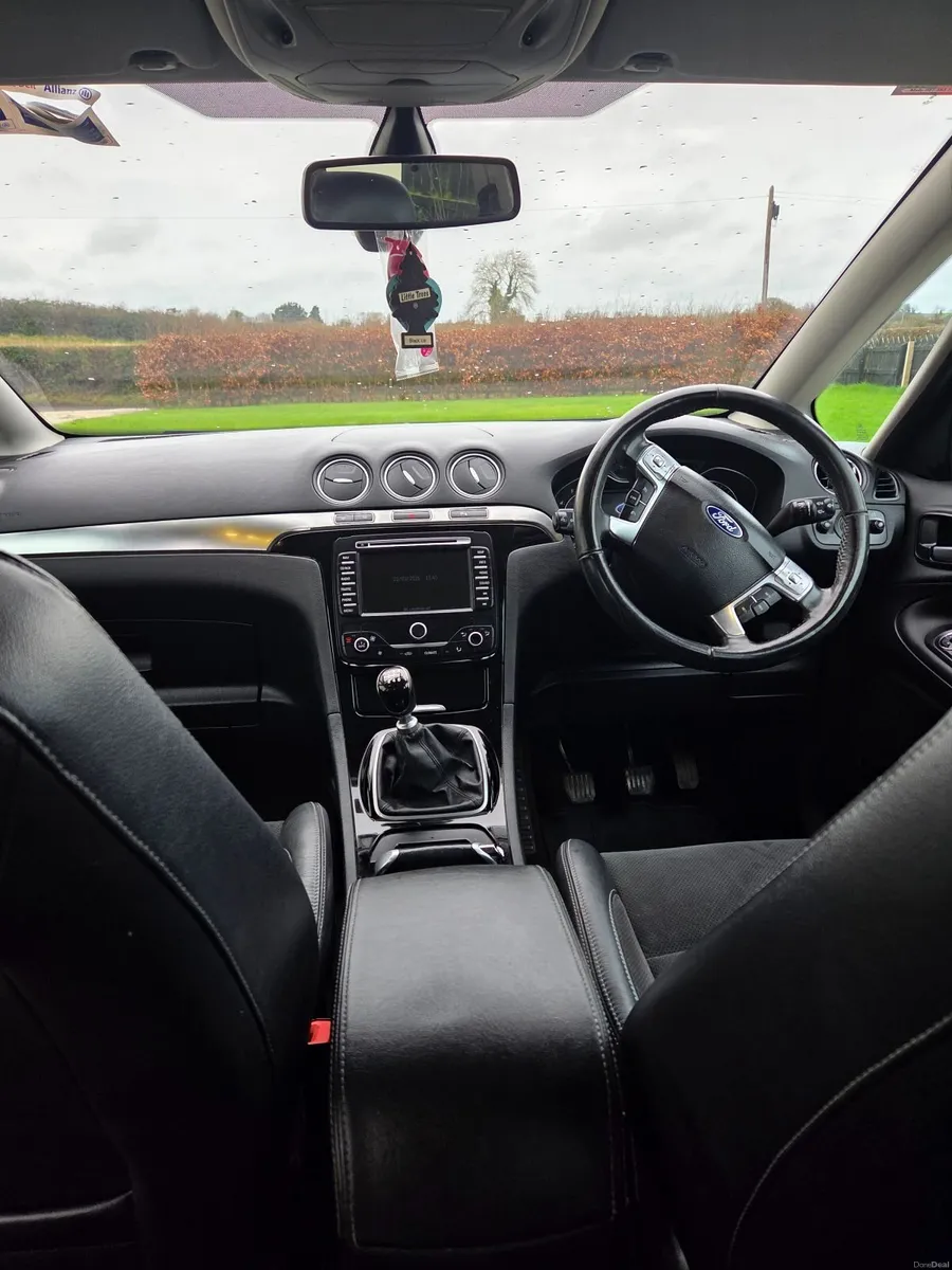 Ford S-Max 2014 - Image 2