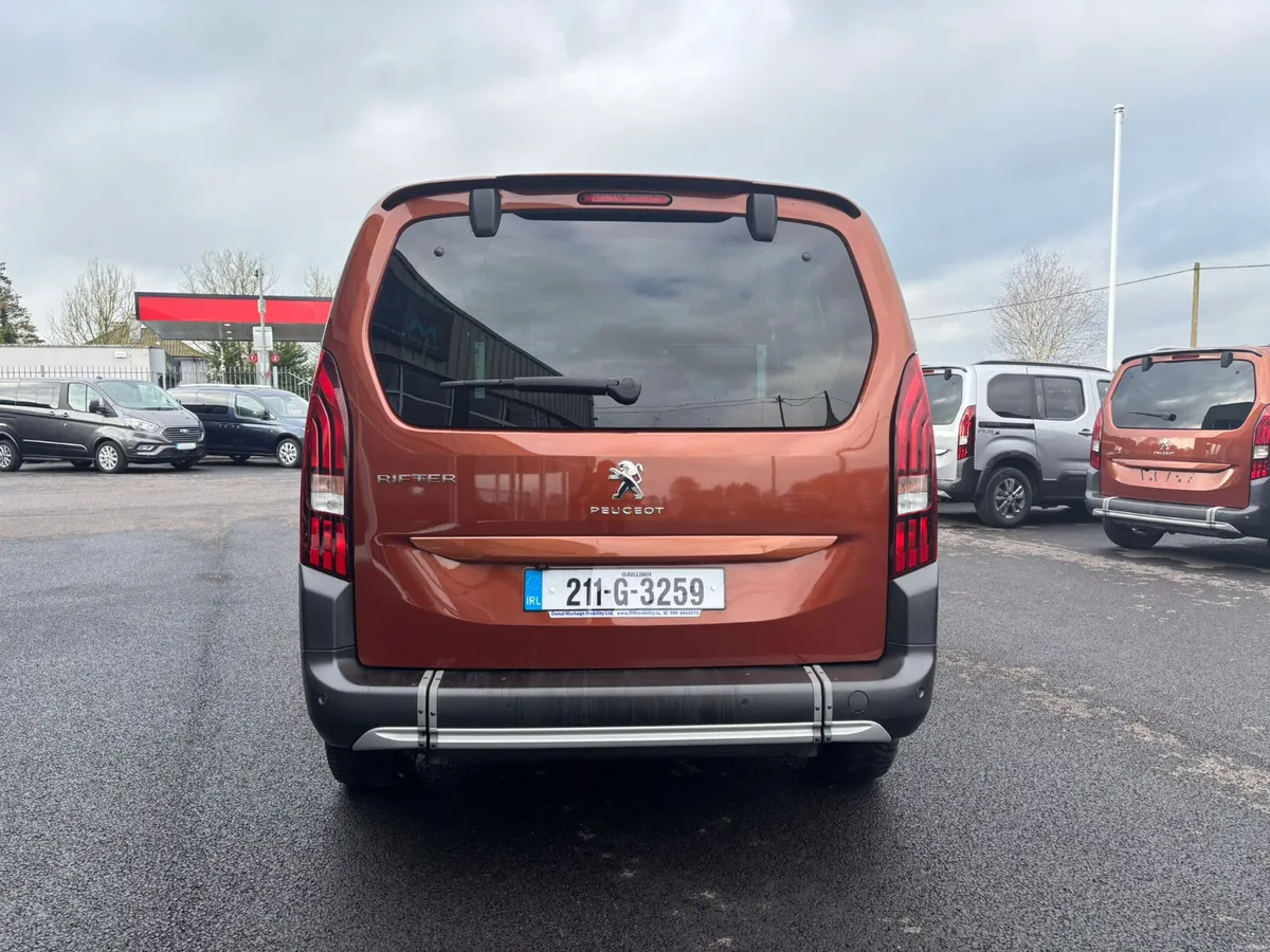 Wheelchair Car - Image 6