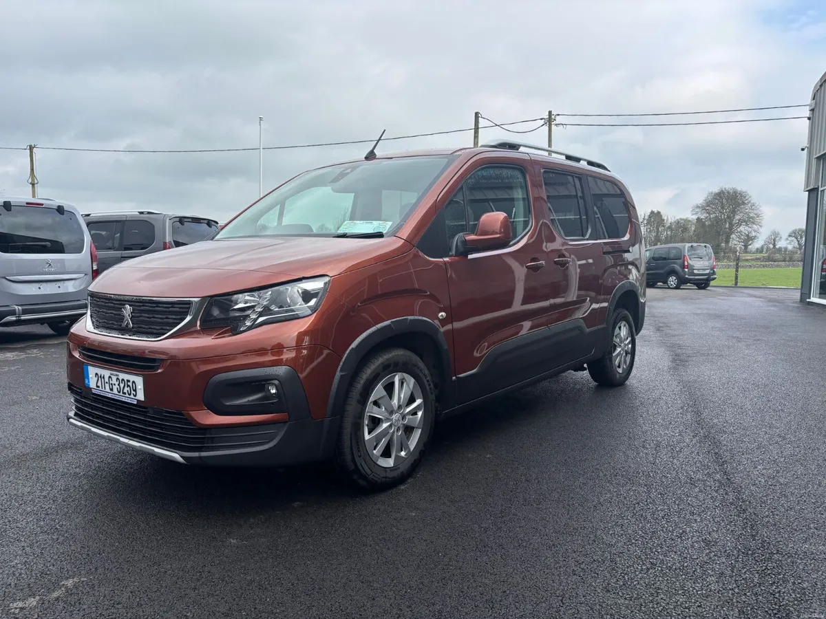 Wheelchair Car - Image 3