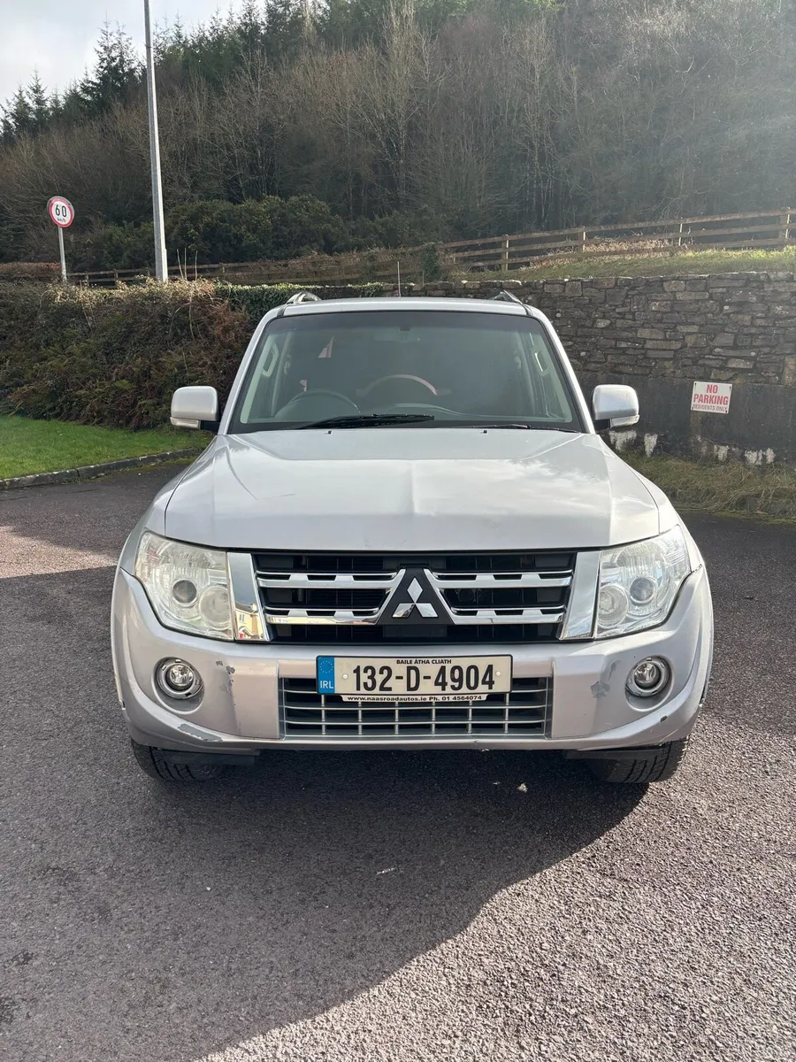 2013 Mitsubishi Pajero - Image 3