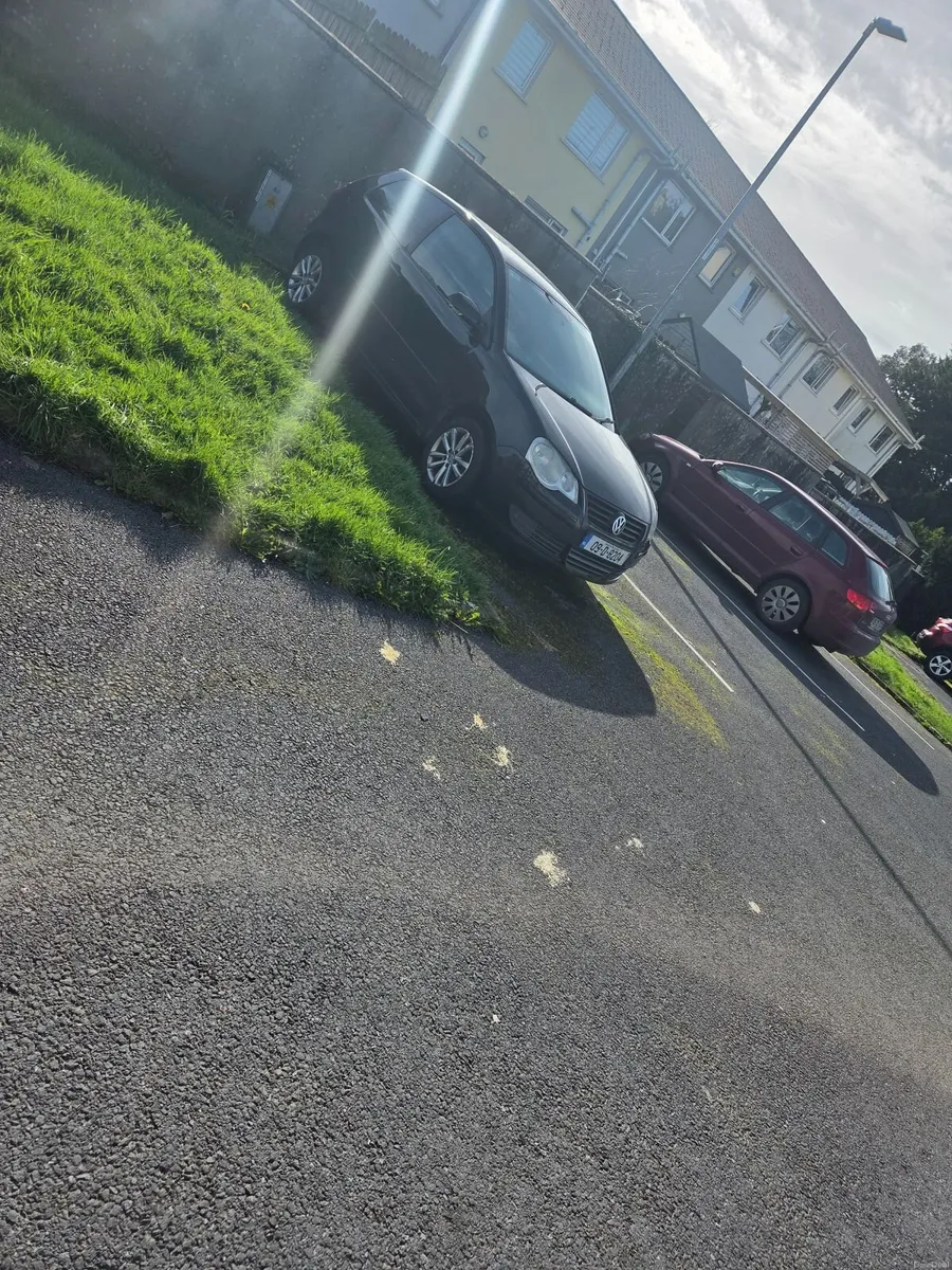 Volkswagen Polo 2009 - Image 2