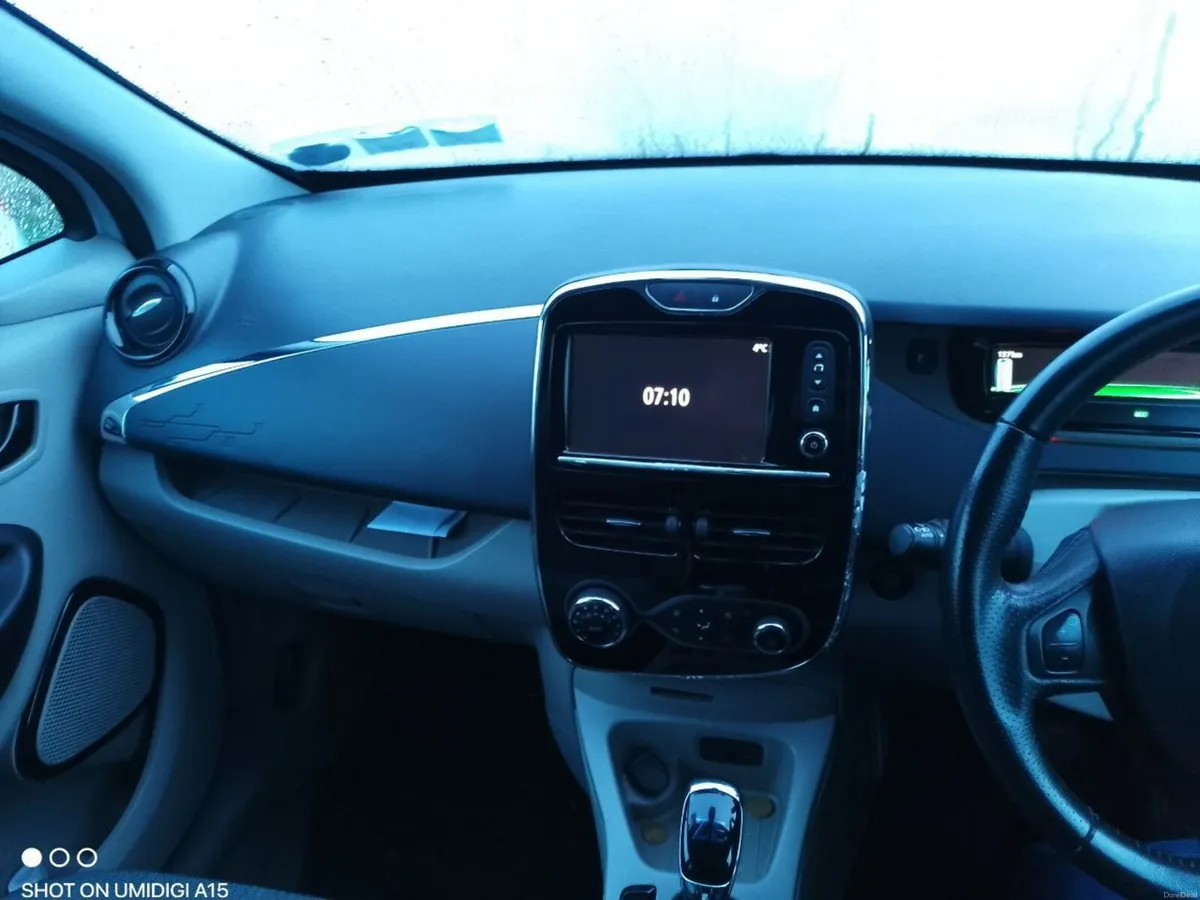 Renault Zoe 2015 - Image 3