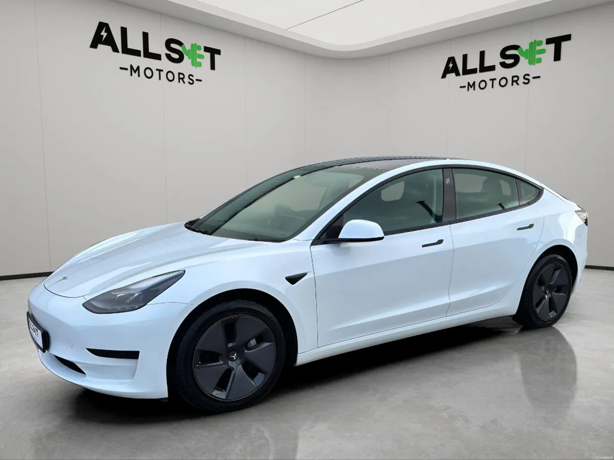 Tesla Model 3 2022 - Image 3
