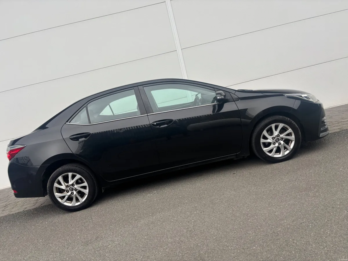 2018 TOYOTA COROLLA LUNA 1.4 D4D NCT 1/28 FSH TAX - Image 3